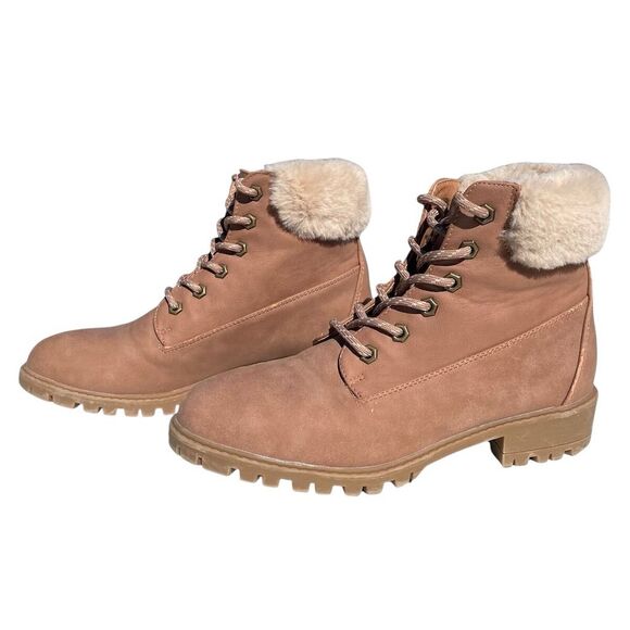 Madden Girl Women's Blush Ankle Lug Workboot Booties Faux Fur Trim Lace-Up Zip - Picture 8 of 16